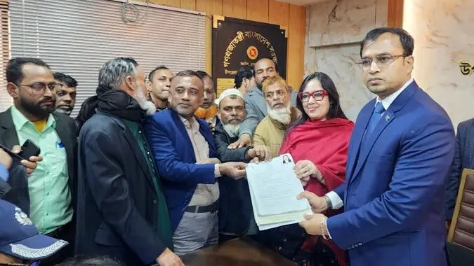 আল্লাহর কি পরিকল্পনা ধানের শীষের বিপক্ষে লড়াই করতে হচ্ছে: রুমিন ফারহানা